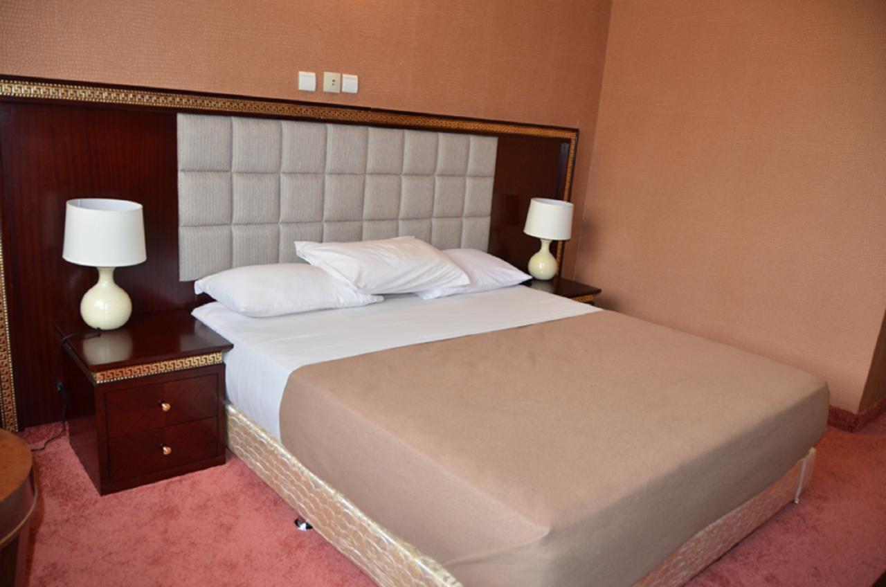 Hotel Palm Beach Ouagadougou Esterno foto